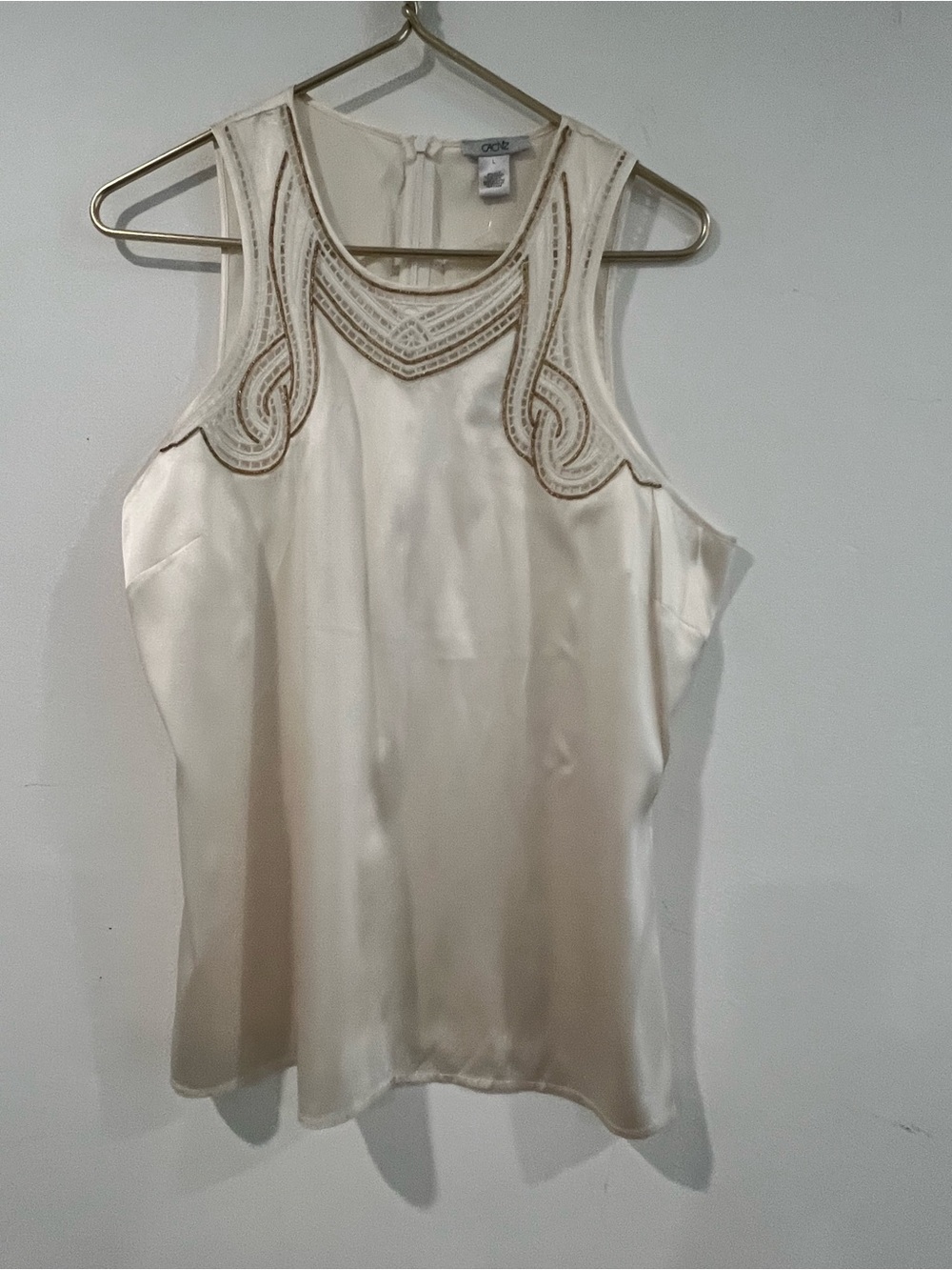 CACHE  Silk Embroidered Ivory Sleeveless Top L NWOT